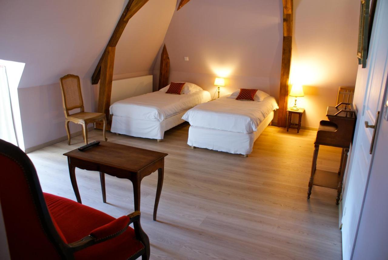Manoir De La Touche Bed & Breakfast อาแซ-เลอ-ริโด ภายนอก รูปภาพ