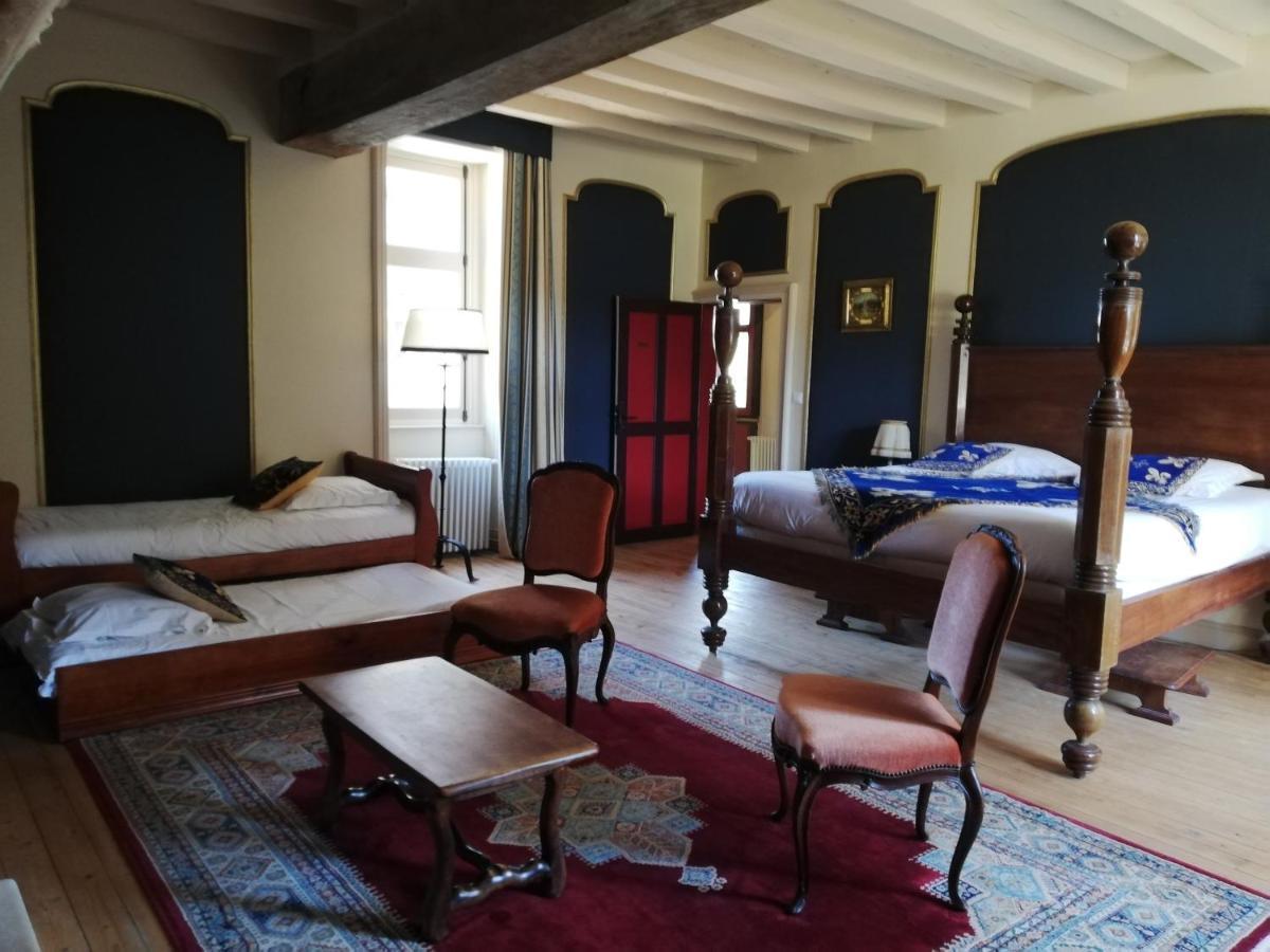 Manoir De La Touche Bed & Breakfast อาแซ-เลอ-ริโด ภายนอก รูปภาพ