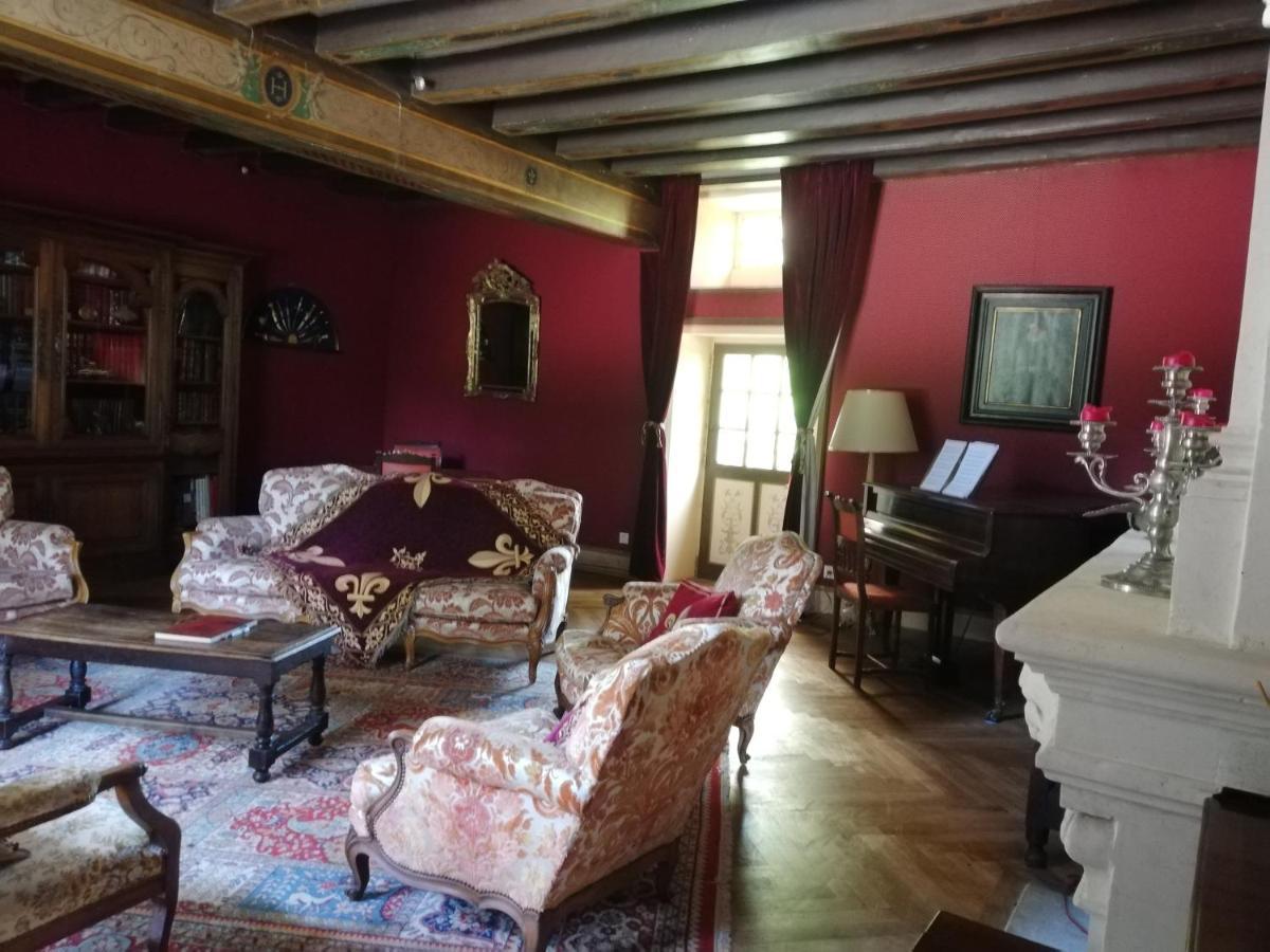 Manoir De La Touche Bed & Breakfast อาแซ-เลอ-ริโด ภายนอก รูปภาพ