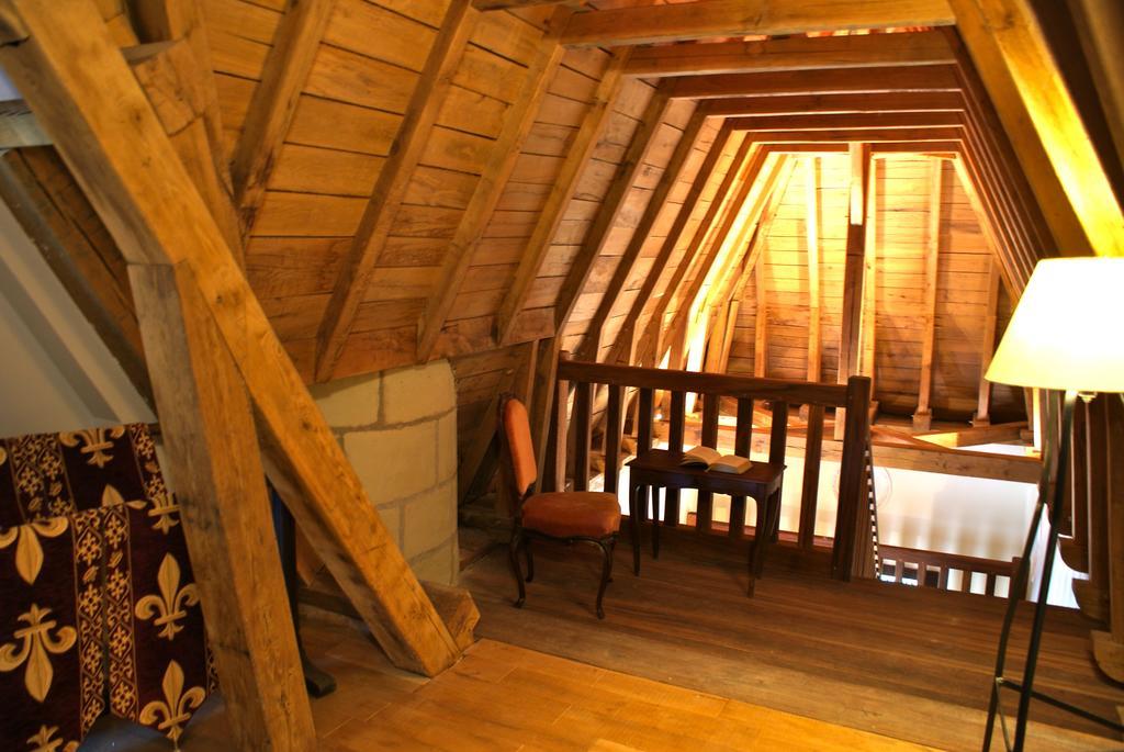 Manoir De La Touche Bed & Breakfast อาแซ-เลอ-ริโด ภายนอก รูปภาพ