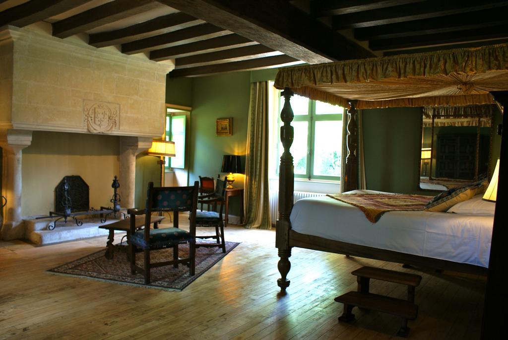 Manoir De La Touche Bed & Breakfast อาแซ-เลอ-ริโด ห้อง รูปภาพ
