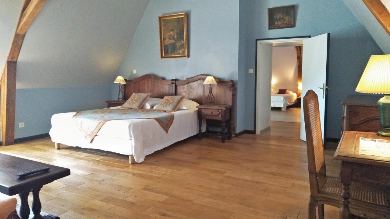 Manoir De La Touche Bed & Breakfast อาแซ-เลอ-ริโด ภายนอก รูปภาพ